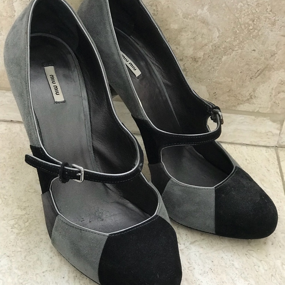 Miu Miu Grey & Black Tri Color Embellished Heel - image 3